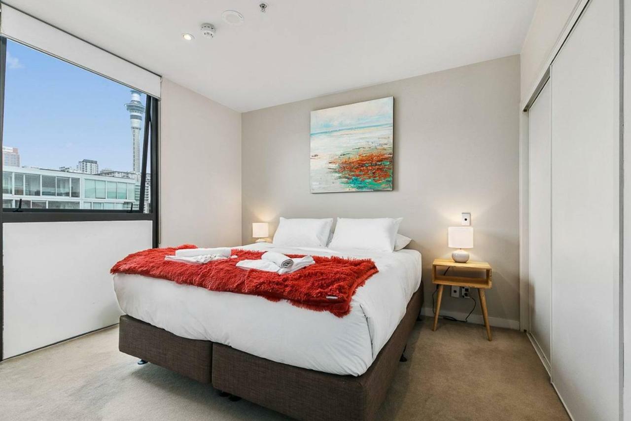 Two Bedroom Apartment - Pool, Gym & Free Parking! オークランド エクステリア 写真
