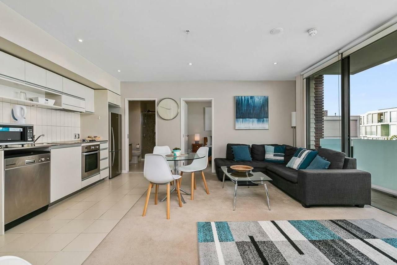 Two Bedroom Apartment - Pool, Gym & Free Parking! オークランド エクステリア 写真