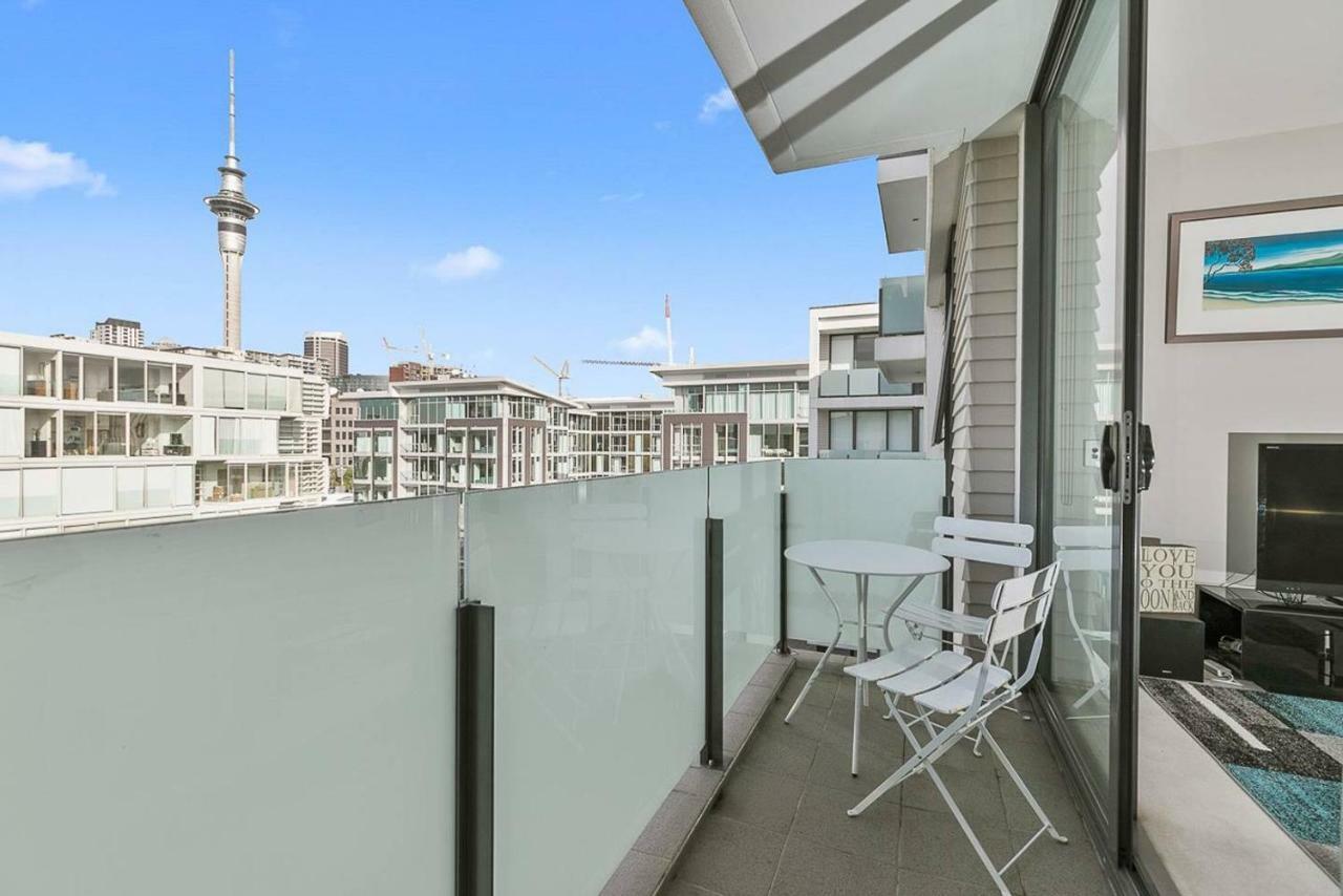 Two Bedroom Apartment - Pool, Gym & Free Parking! オークランド エクステリア 写真