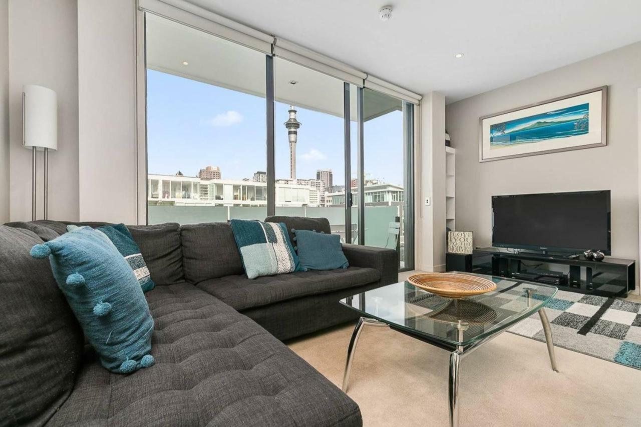 Two Bedroom Apartment - Pool, Gym & Free Parking! オークランド エクステリア 写真