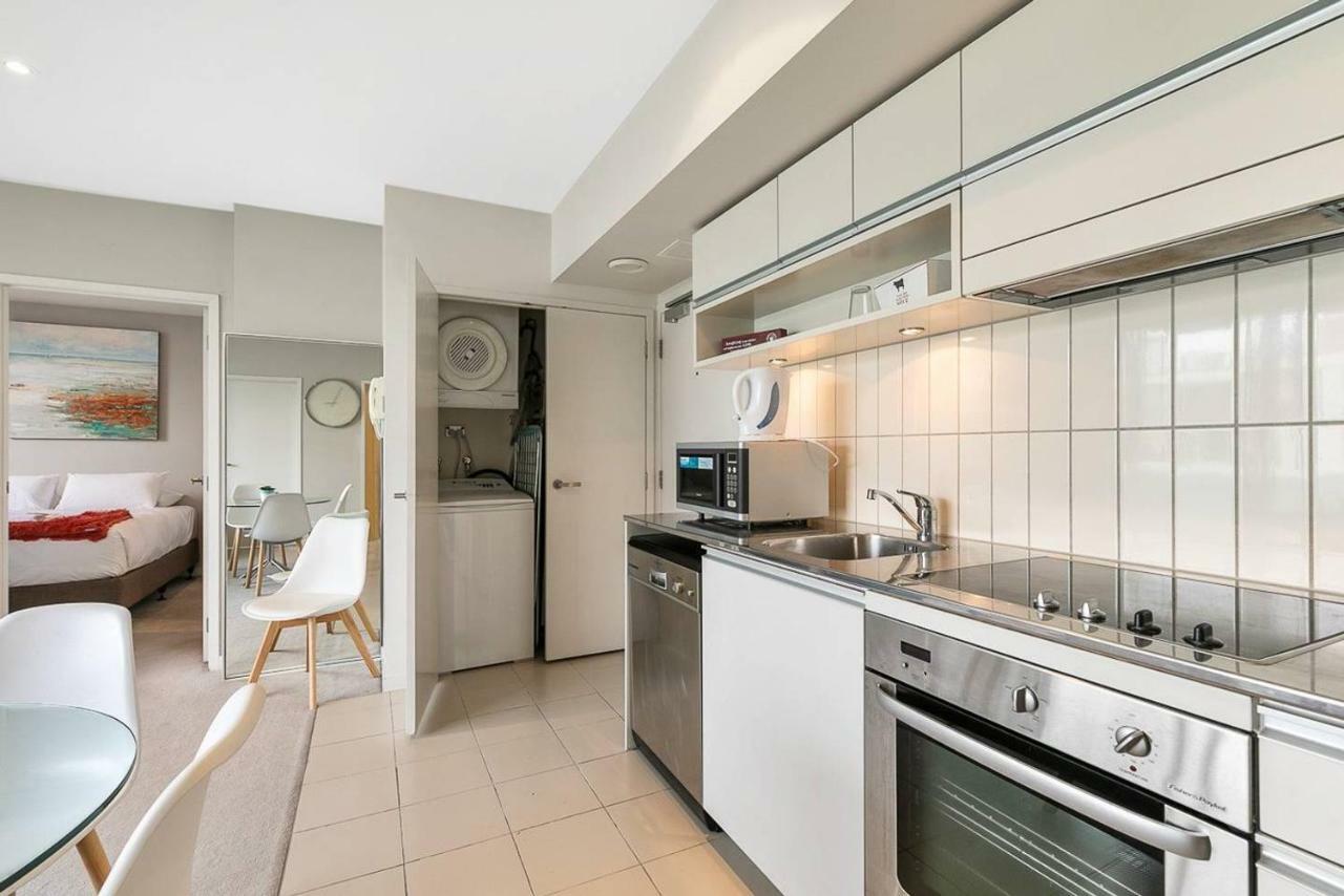 Two Bedroom Apartment - Pool, Gym & Free Parking! オークランド エクステリア 写真
